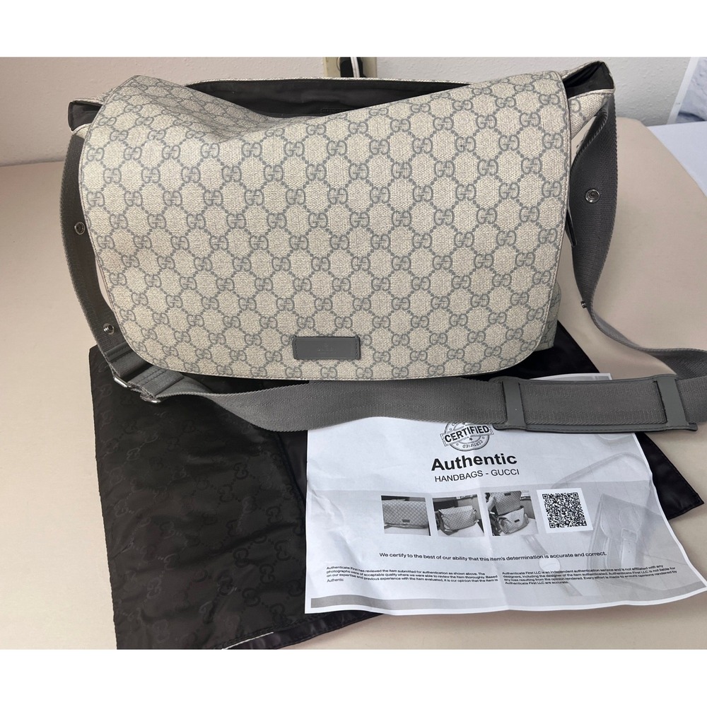 Gucci Diaper Bag Womens Large Beige Gray GG Plus Supreme Excellent Messenger - Picture 2 of 11